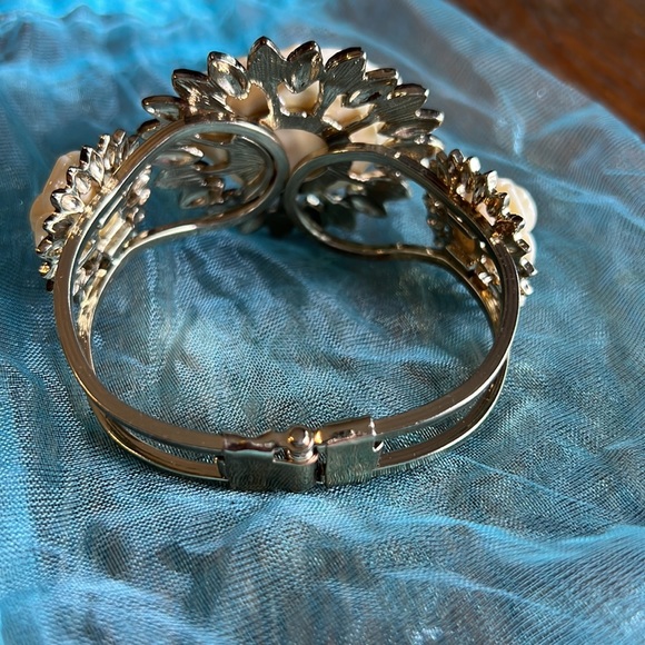 Collection of Souvenir Bracelets from France, Germany and Ireland - Picture 6 of 9